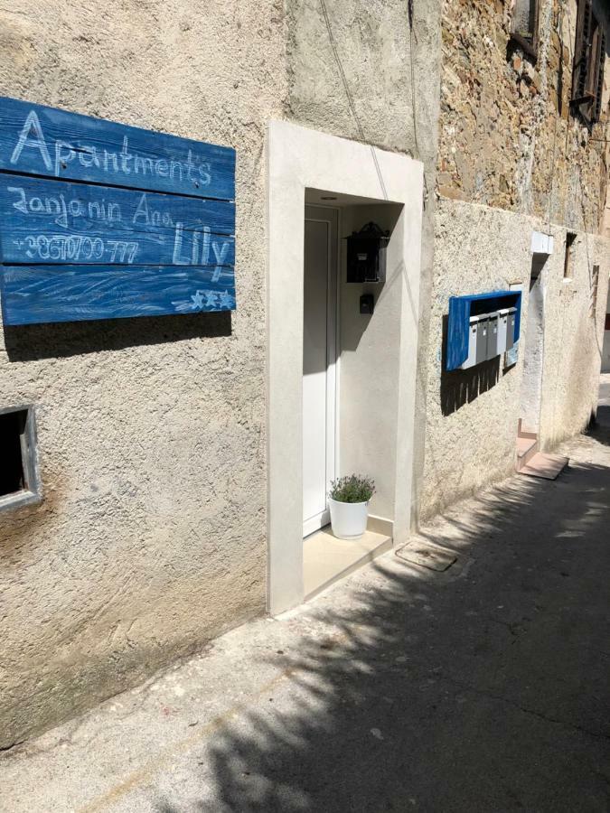 Lily Apartment Koper Exterior photo